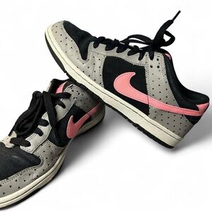 Rare Nike Dunk Low | Black Gray Pink | Women’s 8.5 |